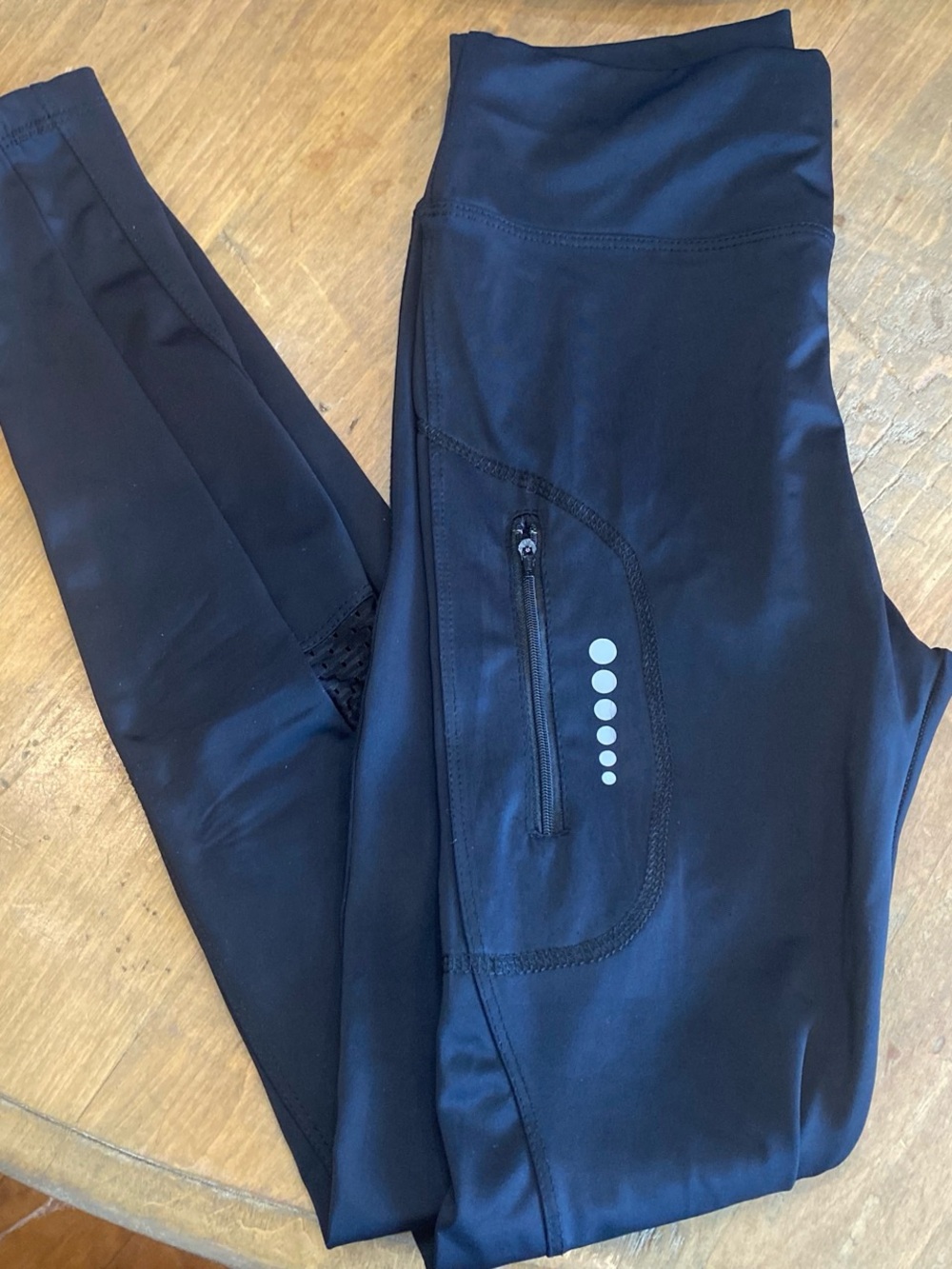 Under Armour Black High-Waist Leggings with Side Zip Pocket